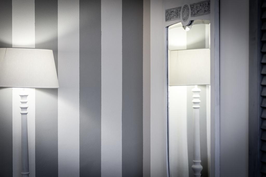 Como Unique View - byMyHomeinCôme Chambre photo