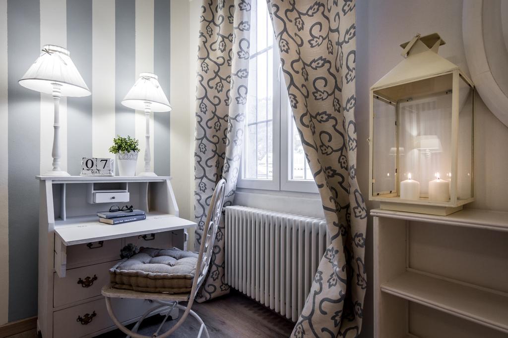 Como Unique View - byMyHomeinCôme Chambre photo