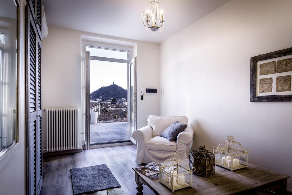 Como Unique View - byMyHomeinCôme Chambre photo
